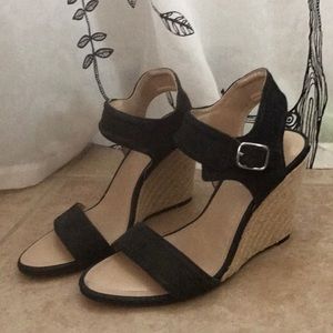 Charles David black wedge sandals